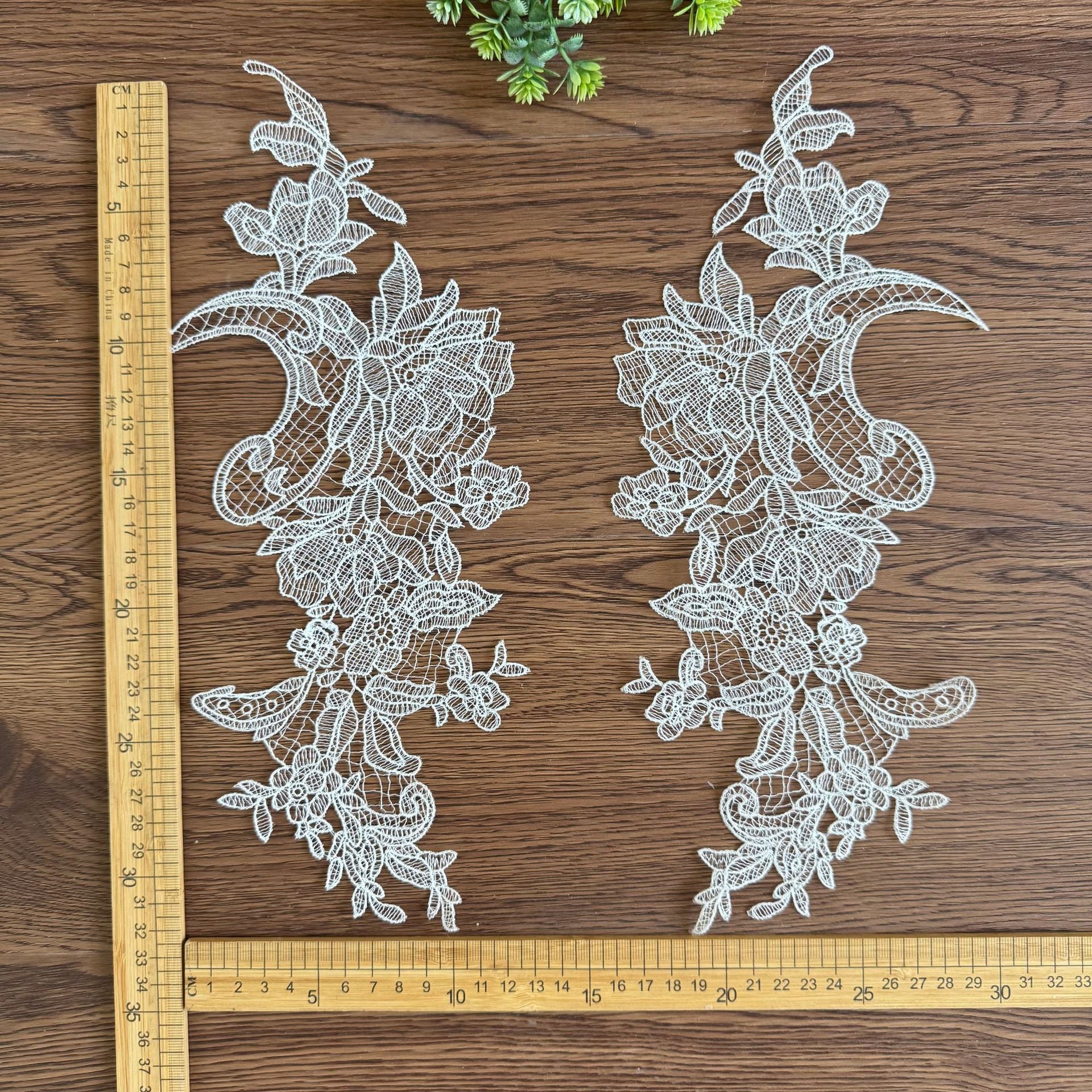R282 handmade DIY wedding dress collar flower decoration clothing accessories lace fish silk thread embroidery cloth sticker flower